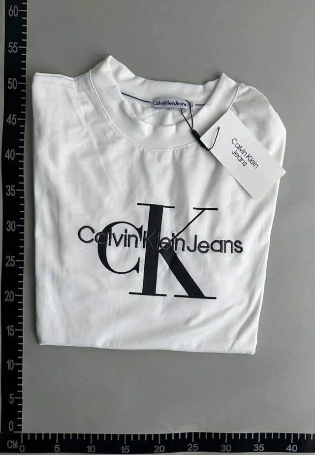 CK Calvin Klein T-shirt TEE: seller detail photo 5