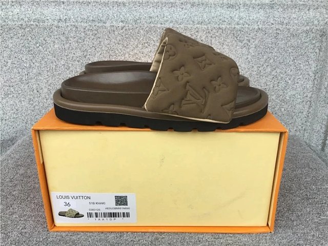 LV Louis Vuitton Slides: seller detail photo 9