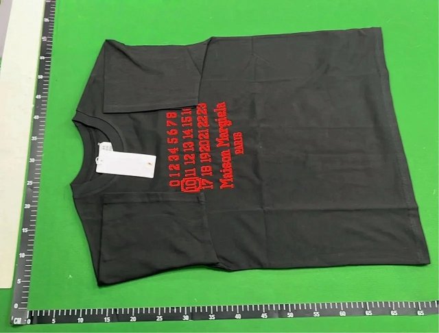 Maison Margiela T-shirt TEE: seller detail photo 2