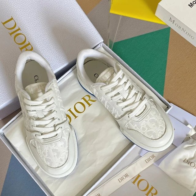 Dior Shoes: seller detail photo 2