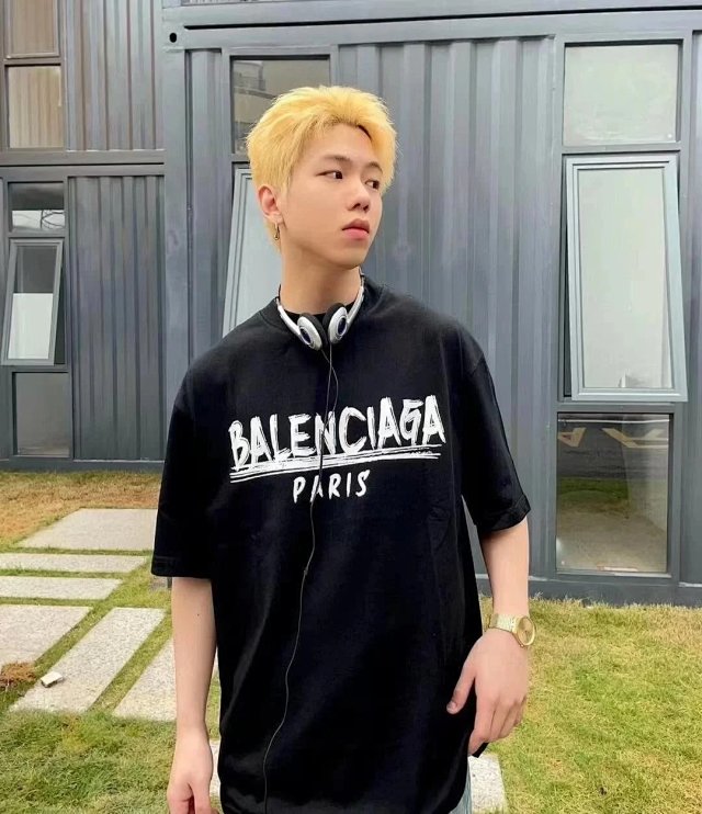 Balenciaga T-shirt TEE: seller detail photo 2