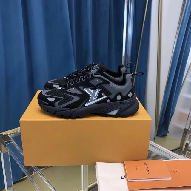 LV Louis Vuitton Run Away Sneakers: seller detail photo 3