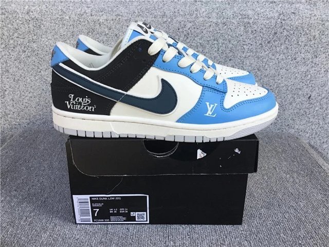 Nike Dunk Sneakers: seller detail photo 12