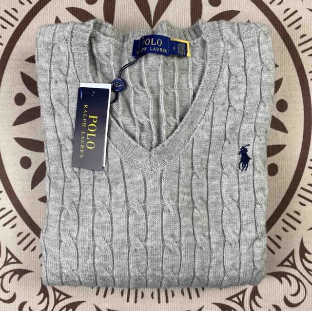 Ralph Lauren Sweater: seller detail photo 3