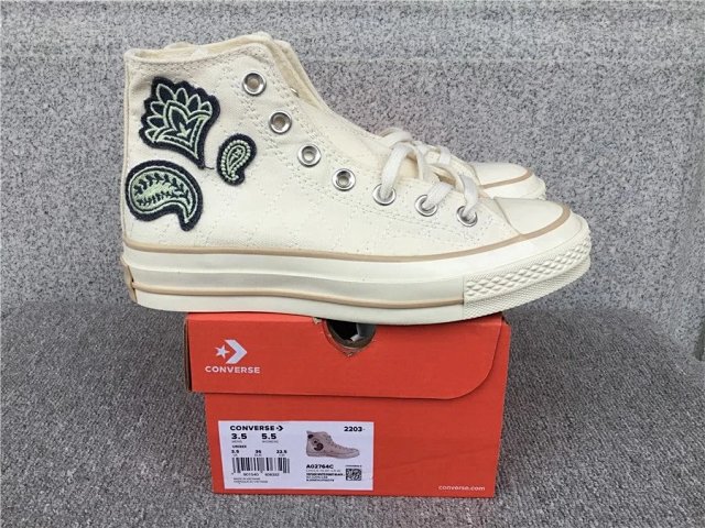 Converse Chuck Taylor Shoes: seller detail photo 3