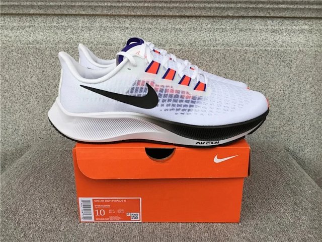 Nike Air Zoom Pegasus 37 Sneakers: seller detail photo 5