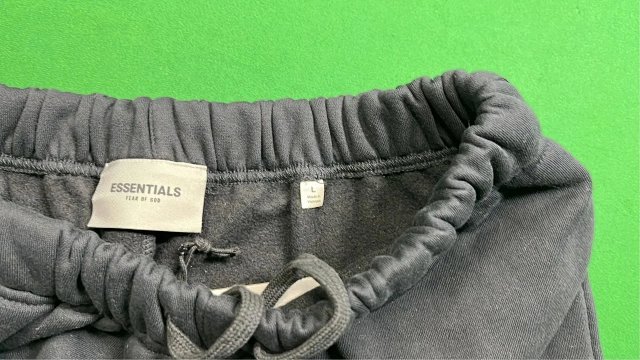 ESSENTIALS Shorts: seller detail photo 6