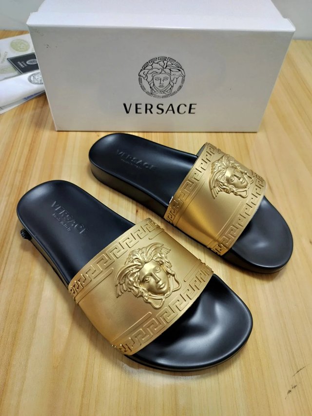 Versace Slides: seller detail photo 4