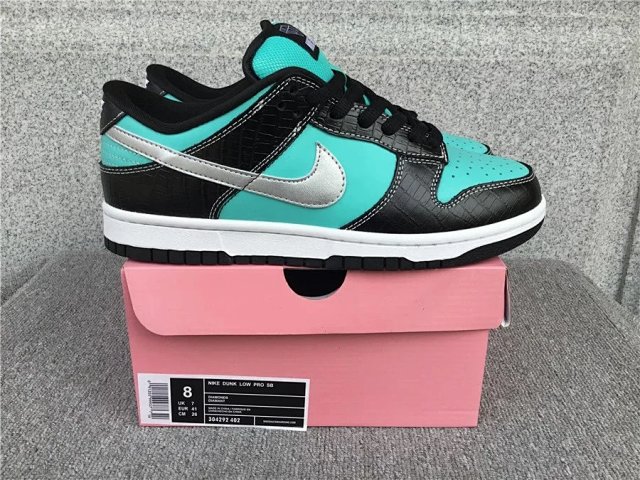 Nike Dunk Low Shoes: seller detail photo 13