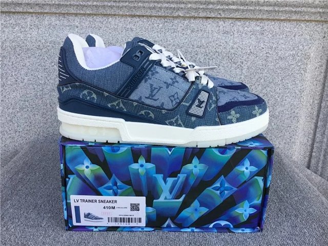 LV Louis Vuitton Trainer Shoes: seller detail photo 6