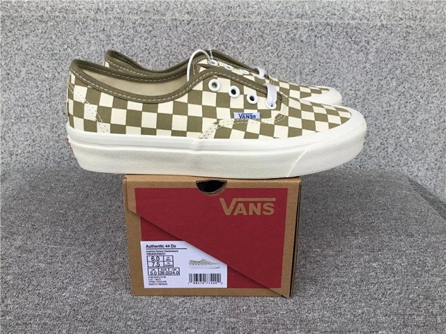 VANS Sk8-Low Shoes: seller detail photo 10