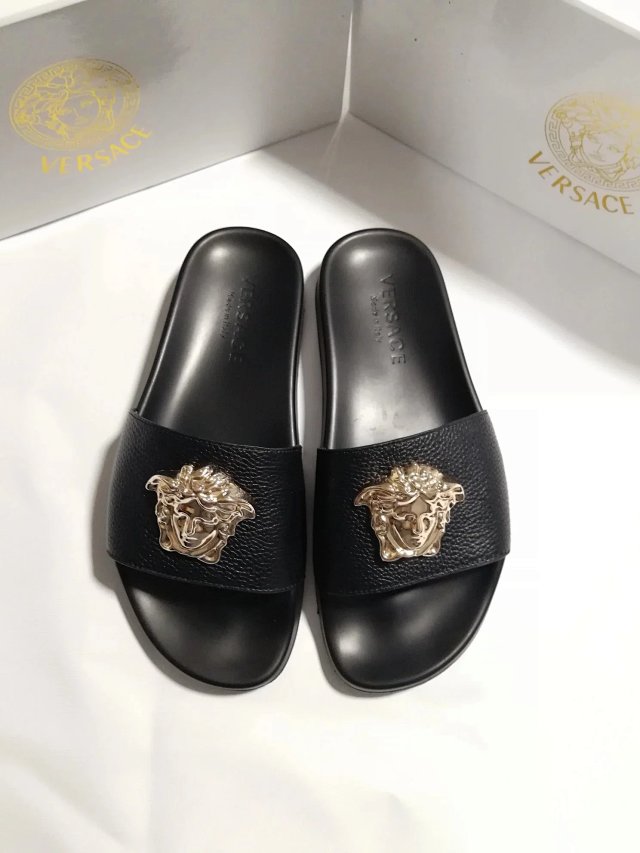 Versace Slides: seller detail photo 5