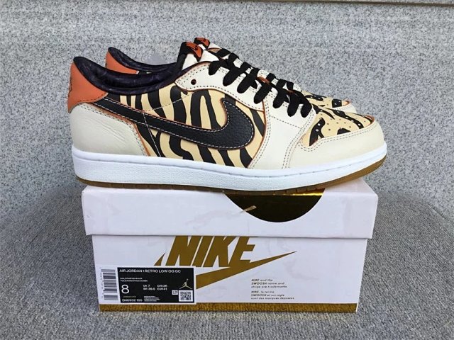 AJ1 Nike Air Jordan 1 Shoes: seller detail photo 10