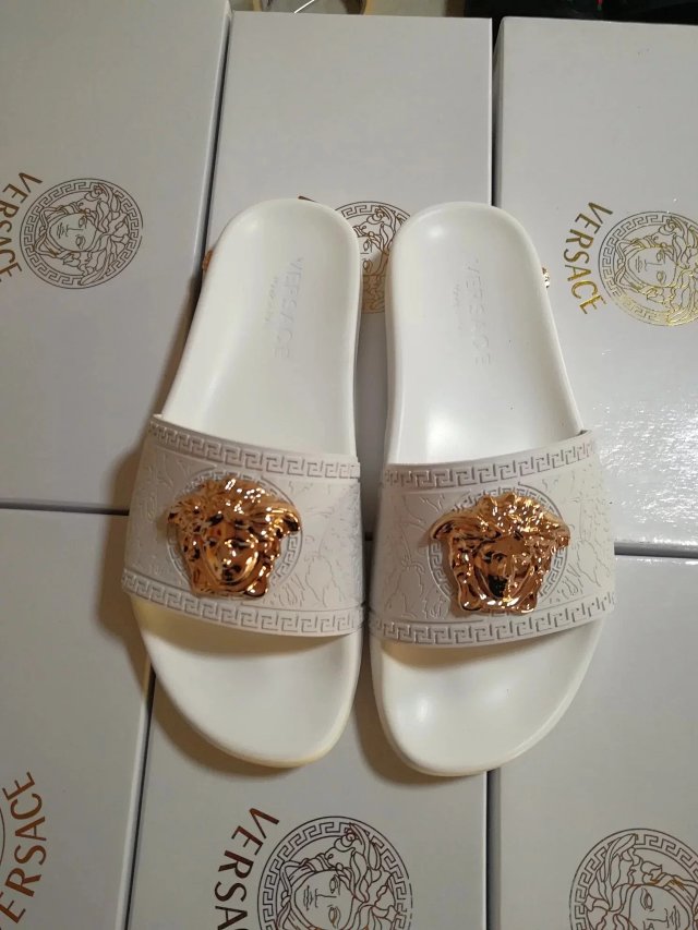Versace Slides: seller detail photo 13