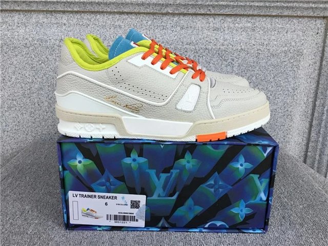 LV Louis Vuitton Shoes: seller detail photo 9