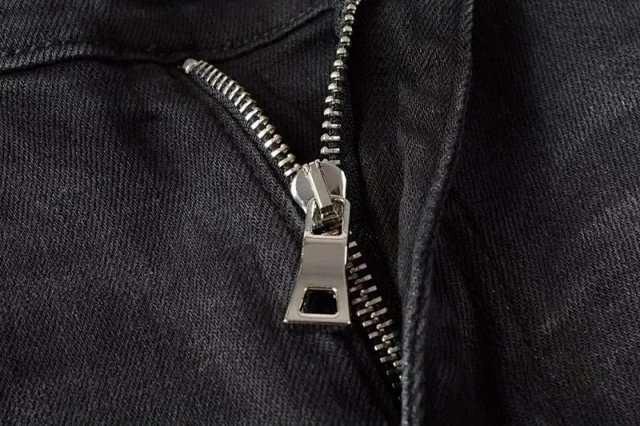 AMIRI Jeans: seller detail photo 4