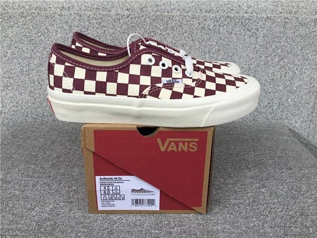 VANS Sk8-Low Shoes: seller detail photo 13