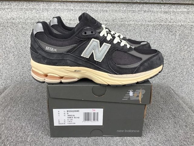 NB2002R New Balance 2002R Sneakers: seller detail photo 2