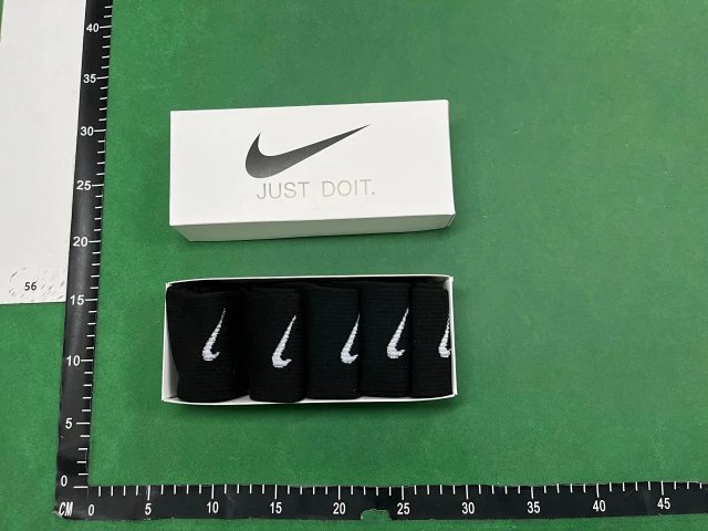 Nike Socks Gift Box: seller detail photo 2