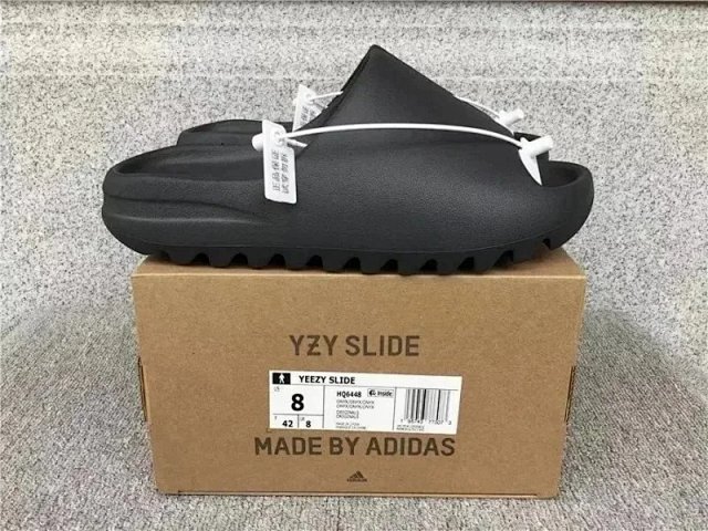 YEEZY Slides [Premium Quality]: seller detail photo 3