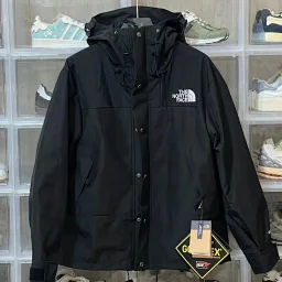 thumbnail for 高品质冲锋衣-001