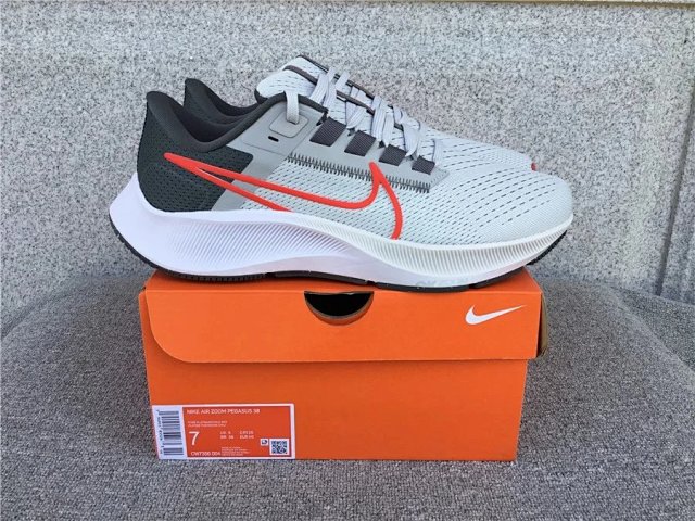 Nike Air Zoom Pegasus 38 Sneakers: seller detail photo 5