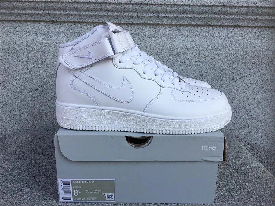 Nike Air Force 1 Mid '07 "Triple White" Shoe