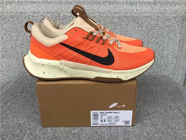 Nike Zoom Vomero 5 Sneakers: seller detail photo 5