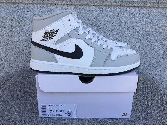 Nike ZoomX AlphaFly Sneakers: seller detail photo 2
