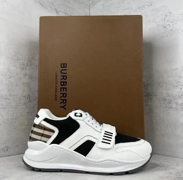 Burberry Shoes: seller detail photo 2