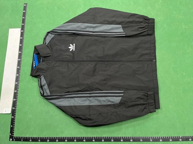 Adidas Sports Suit: seller detail photo 3