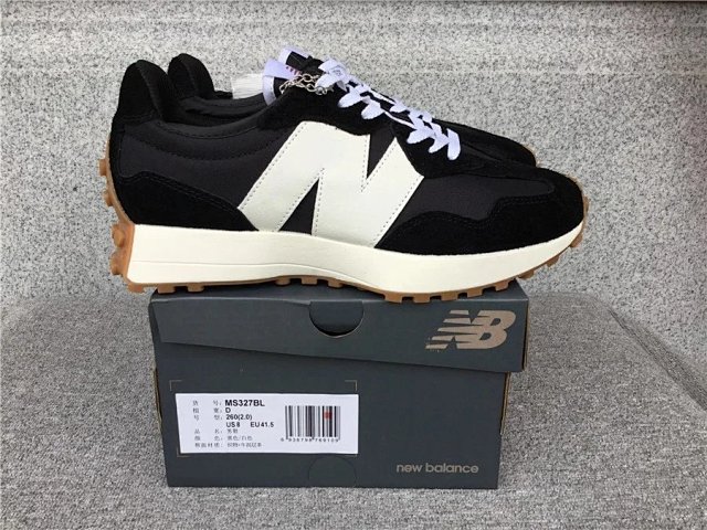 New Balance 327 Sneakers: seller detail photo 4