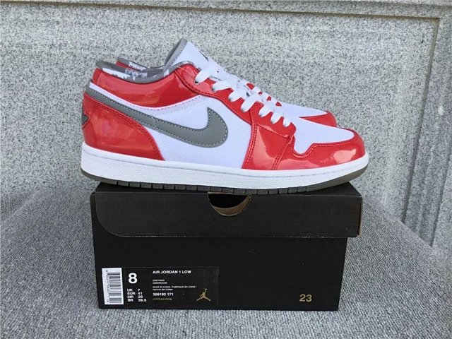 Air Jordan 1 AJ1 Sneakers: seller detail photo 4