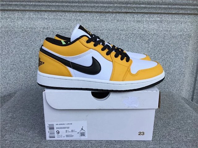 Air Jordan 1 AJ1 Sneakers: seller detail photo 13