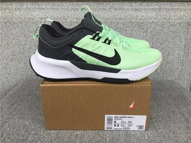 Nike Zoom Vomero 5 Sneakers: seller detail photo 8