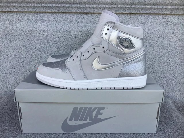 Air Jordan 1 AJ1 Sneakers: seller detail photo 1