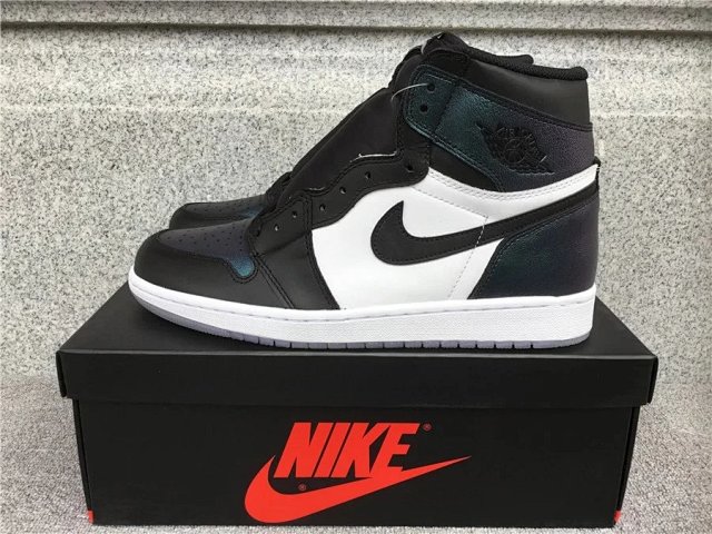 Air Jordan 1 AJ1 Sneakers: seller detail photo 9