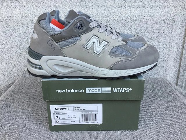 New Balance 990 Sneakers: seller detail photo 4