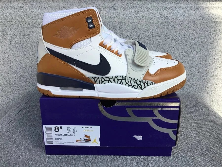 Jordan Courtside 23 Sneakers