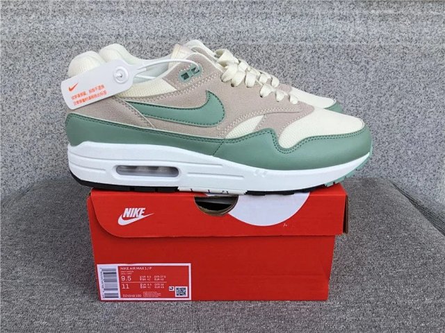 Nike Air Max 1 Sneakers: seller detail photo 2
