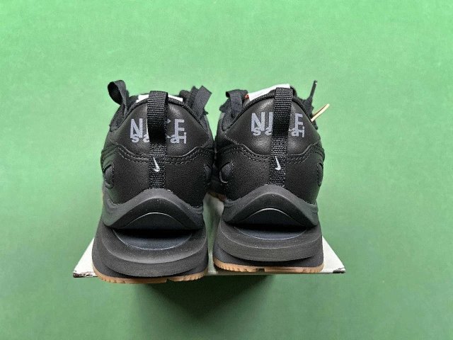 Nike x sacai Vaporwaffle Sneakers: seller detail photo 4