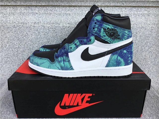Air Jordan 1 AJ1 Sneakers: seller detail photo 5