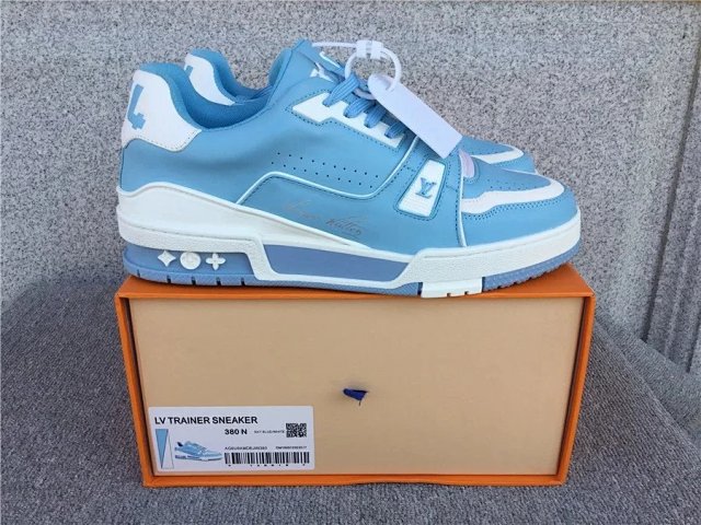 LV Louis Vuitton Trainer Shoes: seller detail photo 7