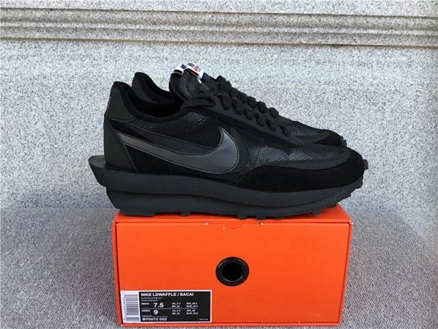Nike LDWaffle Shoes: seller detail photo 3