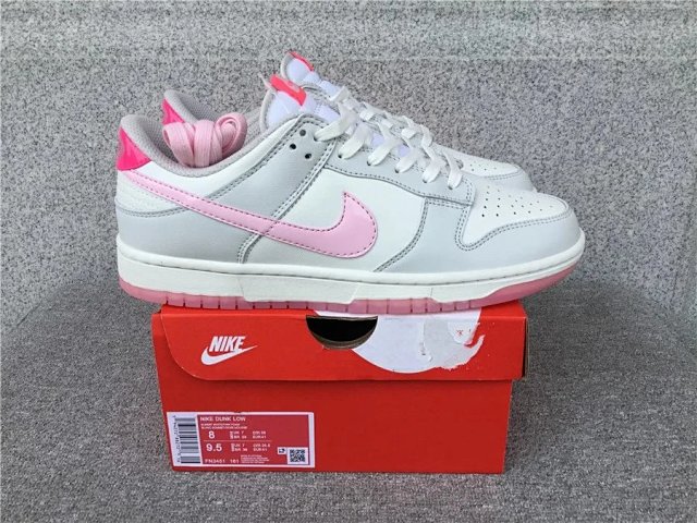 Nike Dunk Shoes: seller detail photo 3