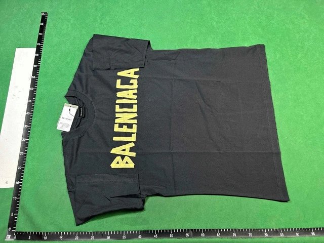 Balenciaga T-shirt TEE: seller detail photo 4