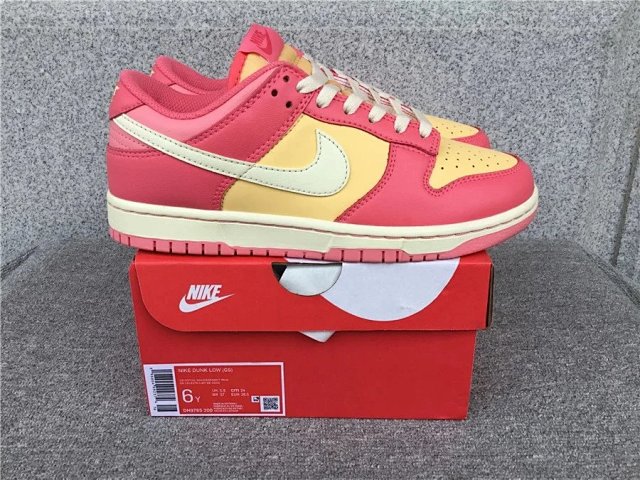 Nike Dunk Shoes: seller detail photo 10