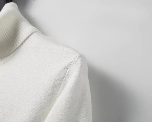 Moncler Sweater: seller detail photo 6
