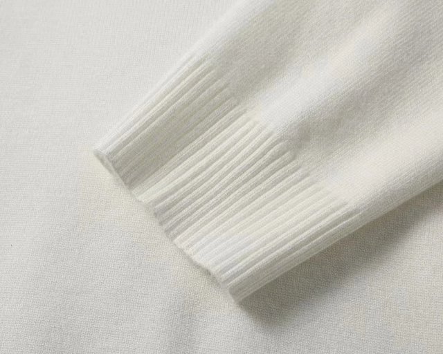 Moncler Sweater: seller detail photo 10