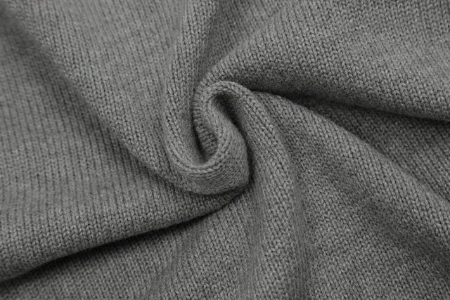 Ami Sweater: seller detail photo 10